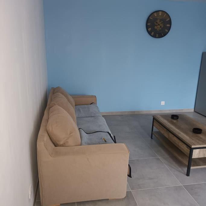 Loft Entier, Calme, Fibre Et Wifi Apartman Saint-Quentin  Kültér fotó